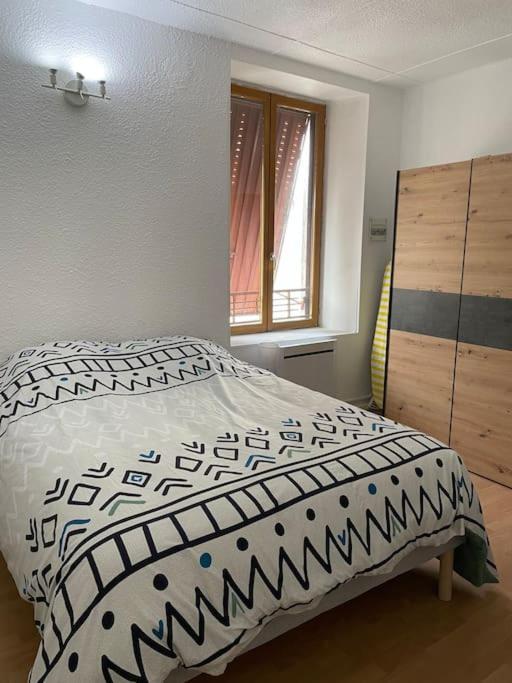 Bourbonne Les Bains, Appartement T2 Pour 2 المظهر الخارجي الصورة